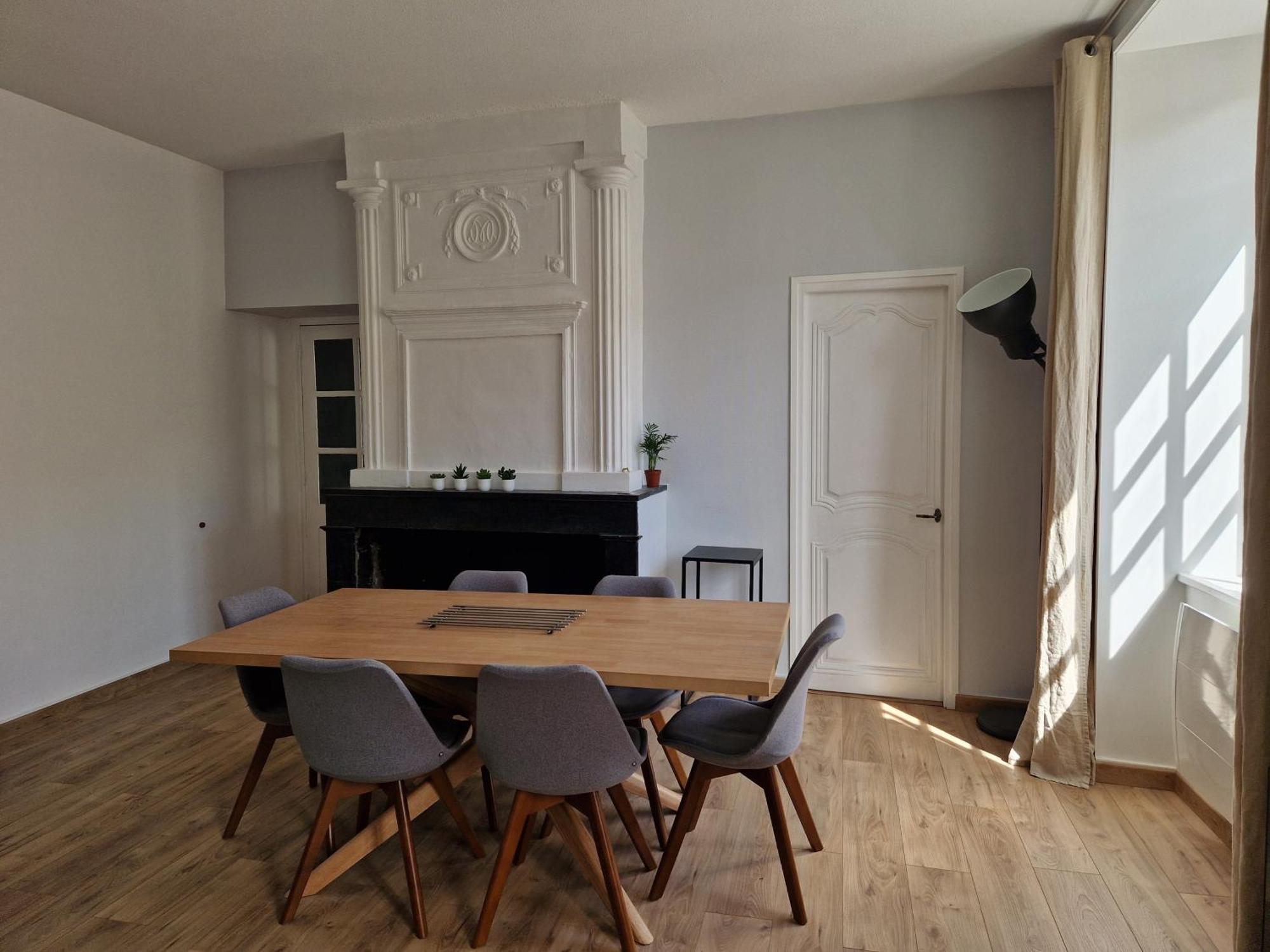 Gite Des Tables - Cathedrale, Coeur Historique, Vue Le Puy-en-Velay Extérieur photo